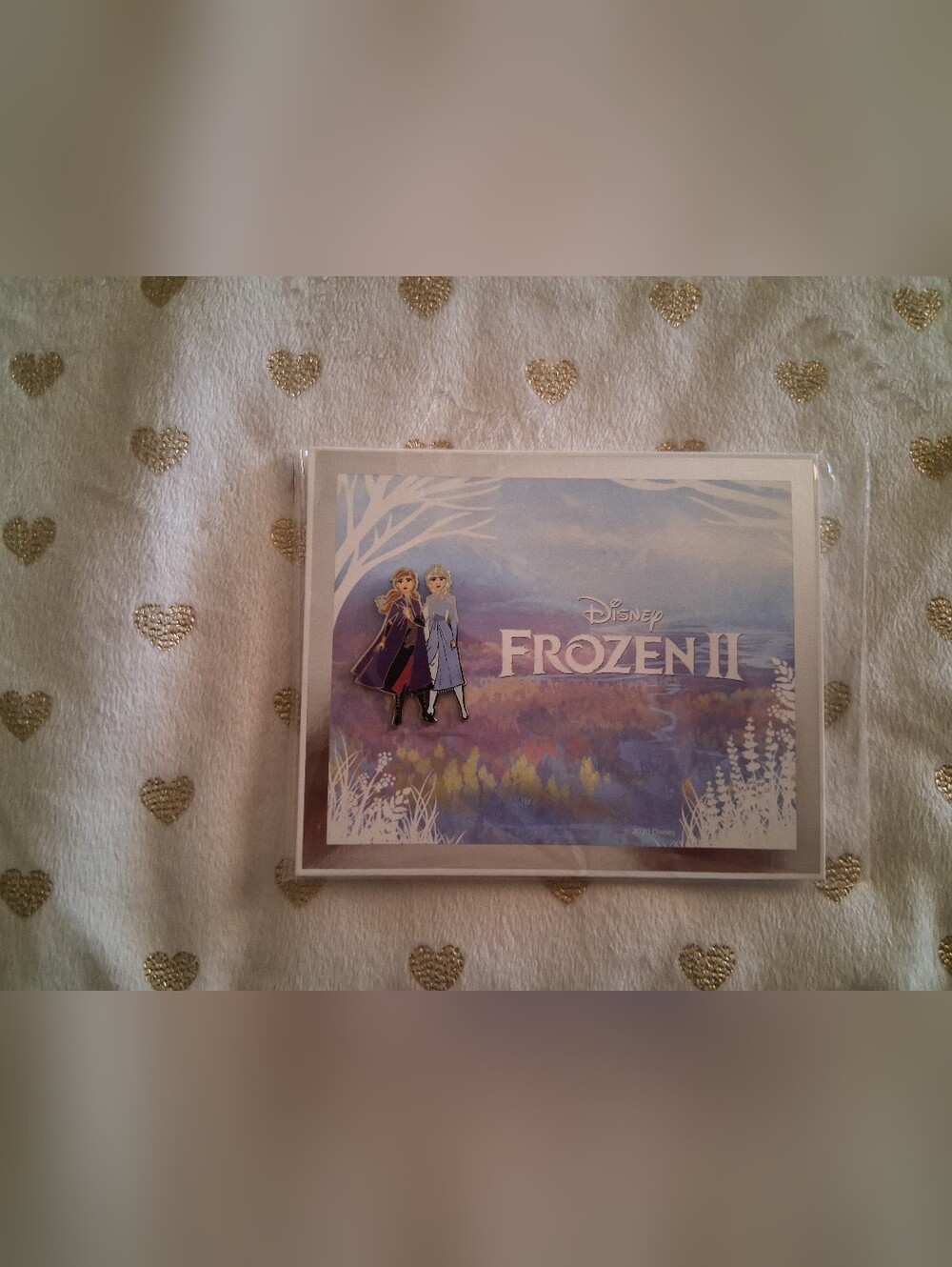 *NIP* Disney Frozen II "Anna & Elsa" Pin & Certificate of Authenticity